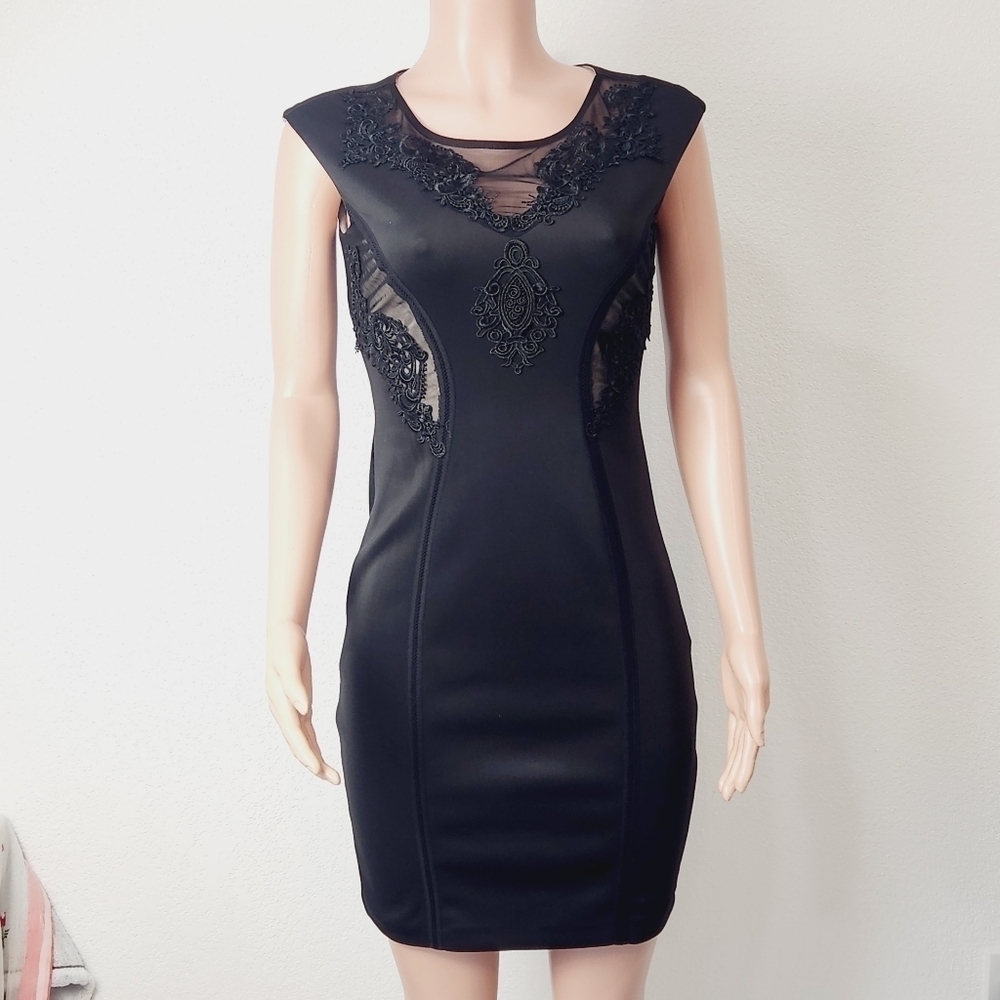 DB Established 1962 Black/Cream Sheath  Lace Dress Sz: 4